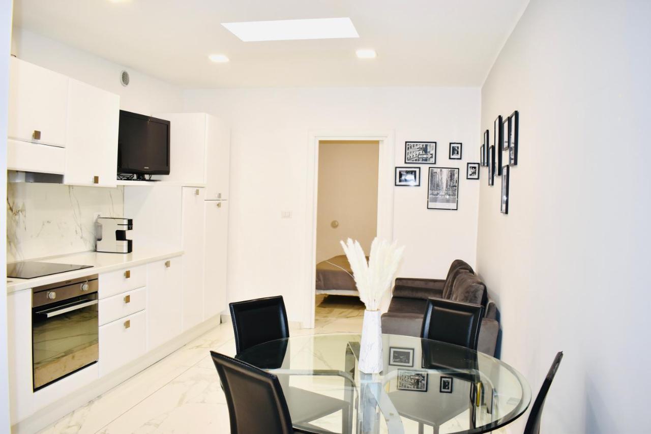 Chic House Apartment Бари Екстериор снимка