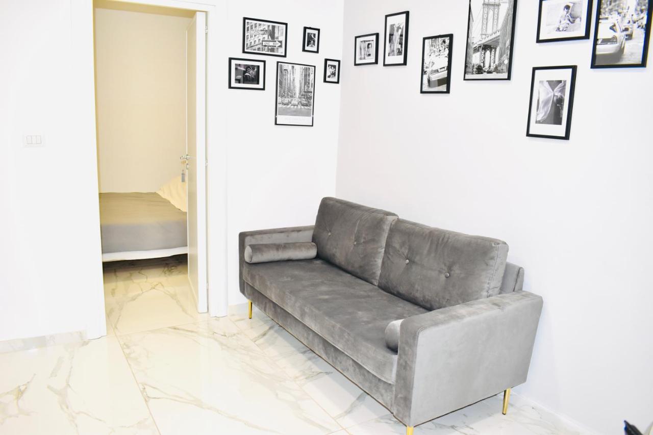 Chic House Apartment Бари Екстериор снимка