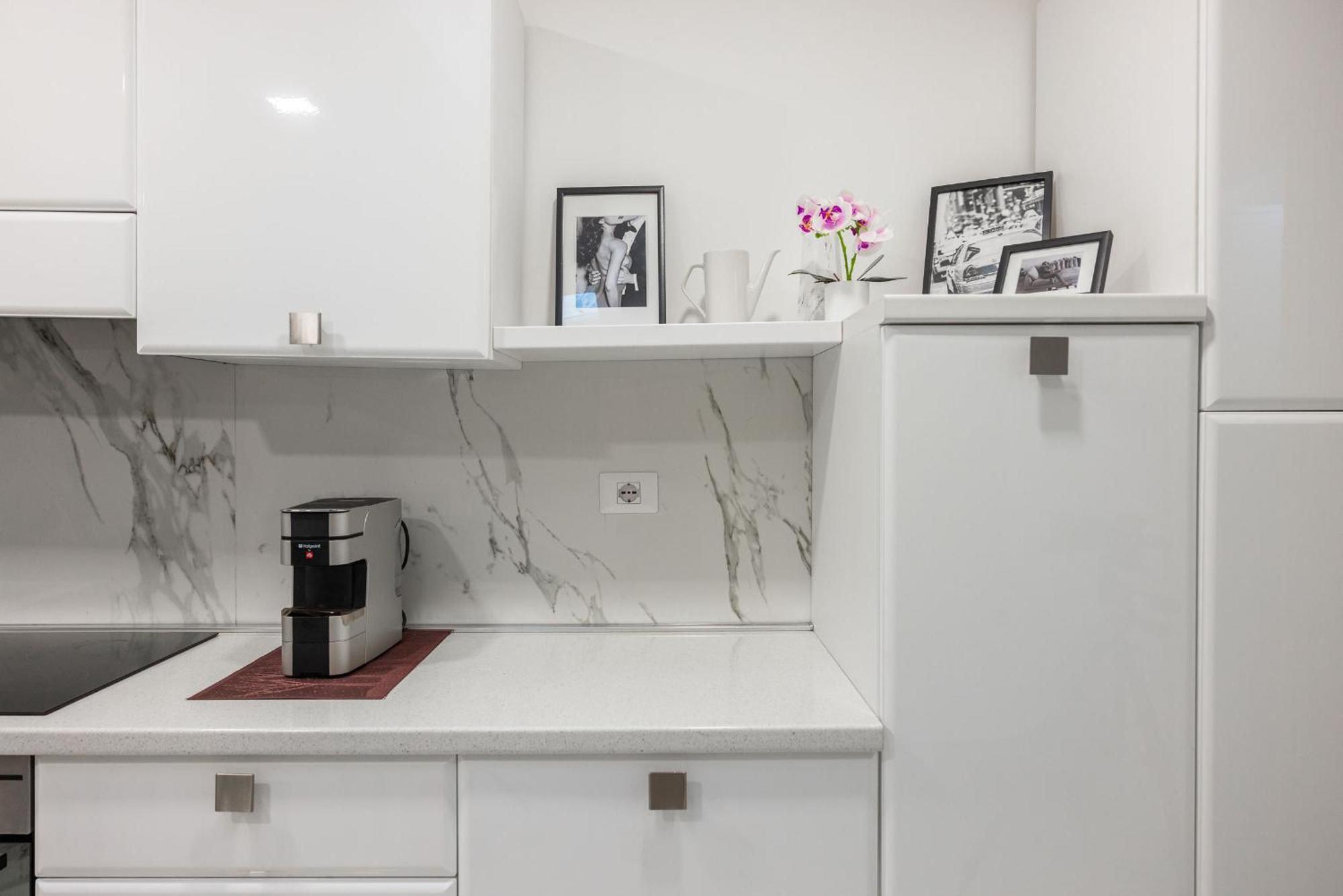 Chic House Apartment Бари Екстериор снимка